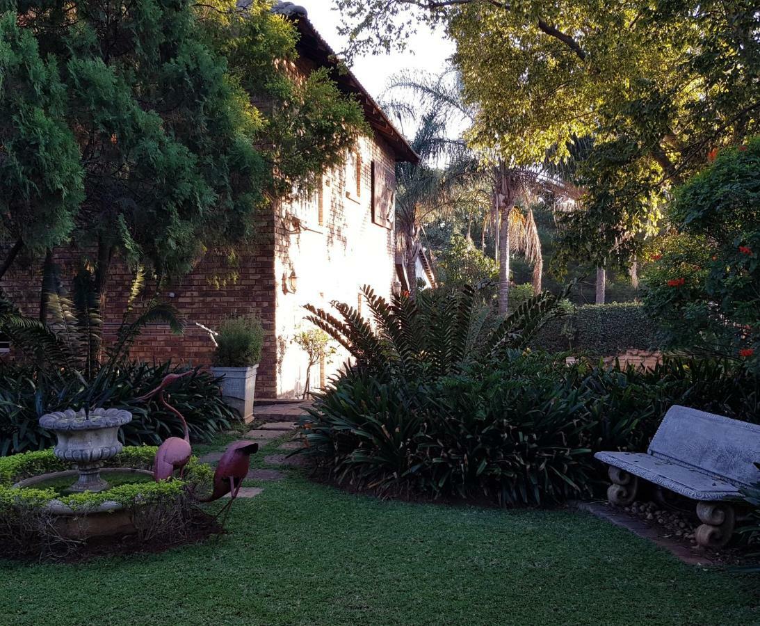 Falling Feather Inn Pretoria-Noord Exterior foto